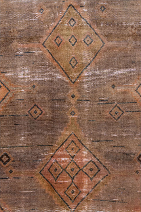 Vintage Distressed Runner Rug (4' x 9')